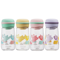 茶花水杯380ml小圆饼便携提绳随手杯随行杯050045(随机颜色)