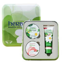 小甘菊护手霜礼盒60g(三件套)