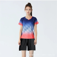 卡尔美 2025新款羽毛球服女款套装男吸汗排球乒乓球比赛训练运动队服设计-1806男女款红渐蓝+K2黑短裤