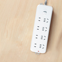 公牛(BULL)插座 8位总控开关全长3米 GN-B3440