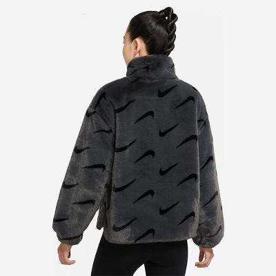 耐克(NIKE) 女子 夹克/风衣 立领 人造皮草 FX FUR AOP JKT 外套 DQ6843