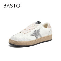 百思图秋复古脏脏星星户外运动小白鞋女休闲板鞋