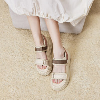 百思图夏商场户外休闲运动凉厚底增高女沙滩凉鞋