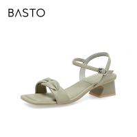 百思图商场简约舒适一字带方头粗跟女休闲凉鞋