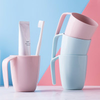 茶花A14001塑料糖果色漱口杯创意斜柄圆润刷牙杯纯色加厚刷牙杯 随机颜色1个