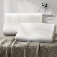 富安娜(FUANNA)臻逸泰国进口呵护乳胶枕 58*39cm