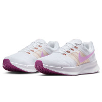 耐克 女 跑步鞋 7/24 DR2698-103