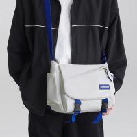 维多利亚旅行者大容量轻便大容量斜挎包单肩差包5067白色