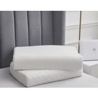 枕头(含枕芯、枕套)