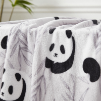 巴天弩(BATANUV) [抱竹熊猫]法兰绒四季毯 F-JF039