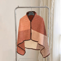 洁丽雅多功能披肩毯几何棕CP1207