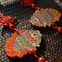 福人福地旅游纪念品创意汽车挂件民族风中国结木质福鱼复古国潮挂饰双面红 七彩小鱼挂件(红色)BD.20.01.01.01