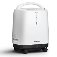 鱼跃(Yuwell)制氧机医用吸氧机家用老人氧气机5L升大流量9F-5BW配吸氧管