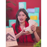 艾诗凯奇SKG智能颈椎按摩仪便携款深层揉捏热敷舒缓颈部疲劳