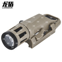 龙盾新型头盔多功能户外战术头盔灯强光爆闪手电筒20MM导轨沙色