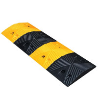 橡胶减速带带线槽1000*300*30mm