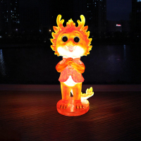 汇特益 户外新年发光卡通龙玻璃钢雕塑 888-1-红色恭喜龙-夜晚 长78*宽66*高158cm 不含卸货 (单位:个)