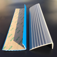 Hittery 楼梯踏步垫 外宽6*2.5cm厚0.3cm 浅灰色2.3米/条 14条/组 定制 货期3天(单位:组)