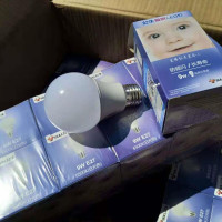 公牛BULLMQ-A10911灯泡LED灯泡 E27大螺口球泡灯 9W白光(日光色) 6500K 1个(单位:个)