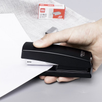 得力(deli) 0354订书机套装大号订15张含起钉器+书针12号省力钉书器办公用品黑色