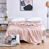 路易卡罗(Louiskellog) LK-8669 蚕丝系列—蝶恋 珠光棉 1350g 200cm*230cm单套价格