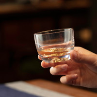 个杯堂虎虎生威·品茗对杯k金描金水晶玻璃虎年纪念双杯