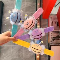 小窝厘 创意玩偶啪啪圈手环毛绒公仔啪啪圈 蜜蜂手环混色[单个] 备注可选(起订量:30个)