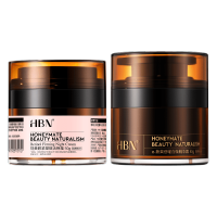 HBN早C晚A面霜:晚霜50g+精华霜50g送晚霜15g、发光水90ml、原白霜15g、湿敷巾、丝绒袋及礼盒包装送完即止