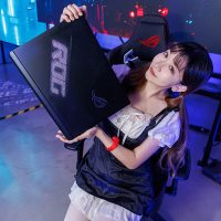 ROG枪神9 PLUS 超竞版 酷睿U9-275HX RTX5080 32G 1T 2.5K 240Hz 18英寸电竞游戏本电脑