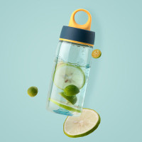 茶花圆环随行杯运动水杯大容量塑料便携水瓶杯户外运动水杯 510ml 1个装 050042