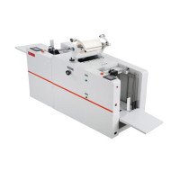 震旦 AURORA 电动钢辊覆膜机裱膜机 吸风自动进纸 单/双面覆膜 旋钮拉伸防卷曲设计 AV-500