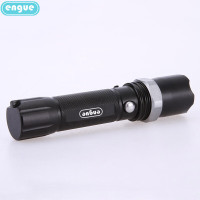 恩谷手电筒 EG-110 黑 三档强光调焦IPX-4生活性防水手电