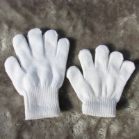 龙云天盾园艺儿童劳保手套防磨小朋友仪表防护棉纱线劳动中小学生表演 12双棉纱劳保手套 幼儿园款2-6岁