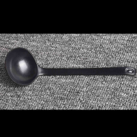 益美洁 塑料长柄大汤勺日式味千拉面麻辣烫圆形龟壳勺密胺A5餐具仿瓷 调羹 亚光黑