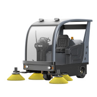 扬子YZ-S9驾驶式扫地机 2300*1950*1900