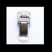 册宣 不锈钢搭扣J107不带锁孔( 铁镀镍 )