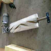 册宣 麦可辰无动力滚刷清扫器 皮带输送机电动滚刷清扫器 清扫器毛刷 电动清扫器1.1KW1000款