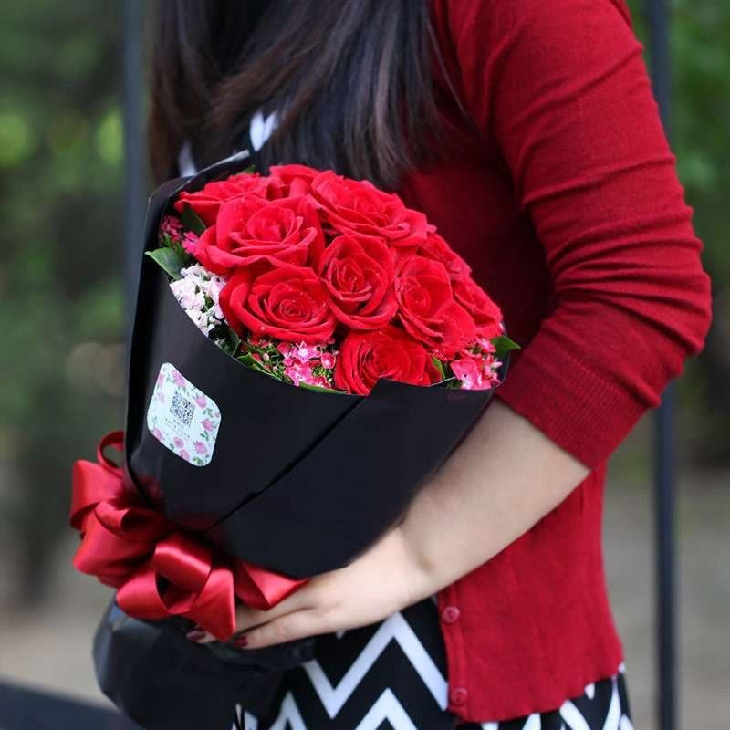春舞枝 全国鲜花速递 11枝红玫瑰 生日结婚创意礼品 节日送花图片
