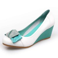 3515强人 时尚白领单鞋 舒适真皮坡跟 通勤职业装鞋女LA410596