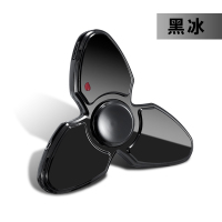 创意USB充电防风打火机 新款金属战狼三叶指尖陀螺点烟器LED灯光送子弹挂坠