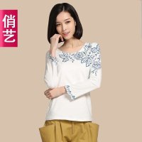 俏艺 2015春装新款 白色青花瓷刺绣棉长袖修身t恤衫女上衣 2005