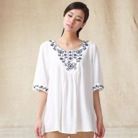 俏艺 2015夏装新款 白色文艺风宽松圆领青花瓷刺绣短袖衬衫女 3013