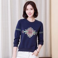 俏艺 2016春夏新品 民族风印花圆领长袖修身卫衣女上衣 3492