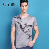 太子龙专柜同款 个性泼墨图腾V领夏季天丝短袖T恤 男