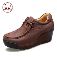 城市骆驼女鞋秋季磨砂牛皮休闲皮鞋子女士套脚女单鞋防水台高跟鞋