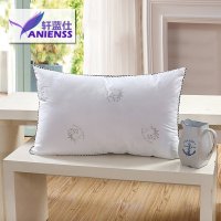 轩蓝仕家纺 磨毛压花黑白边枕头枕芯 立体竹叶印花枕