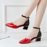 2020新款中跟包头一字扣凉鞋女夏粗跟漆皮尖头粗跟高跟鞋中空单鞋