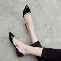 2020春季新款铆钉尖头平底鞋浅口单鞋女平跟黑色小皮鞋软底瓢鞋子