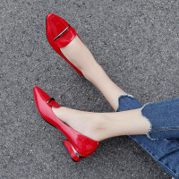 春季新款浅口平底单鞋女鞋红色小皮鞋婚鞋漆皮低跟尖头工作鞋瓢鞋