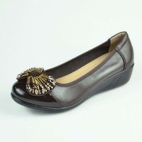 上海花牌特大码新款正品时尚低跟蝴蝶结串珠妈妈鞋女单鞋 真皮柔软牛皮防滑女鞋3C2907